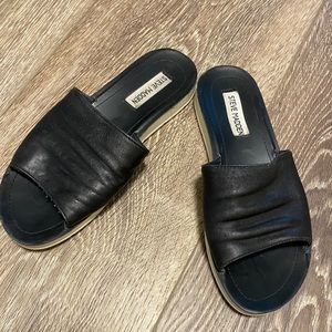 Steve Madden Sandals Size 7.5